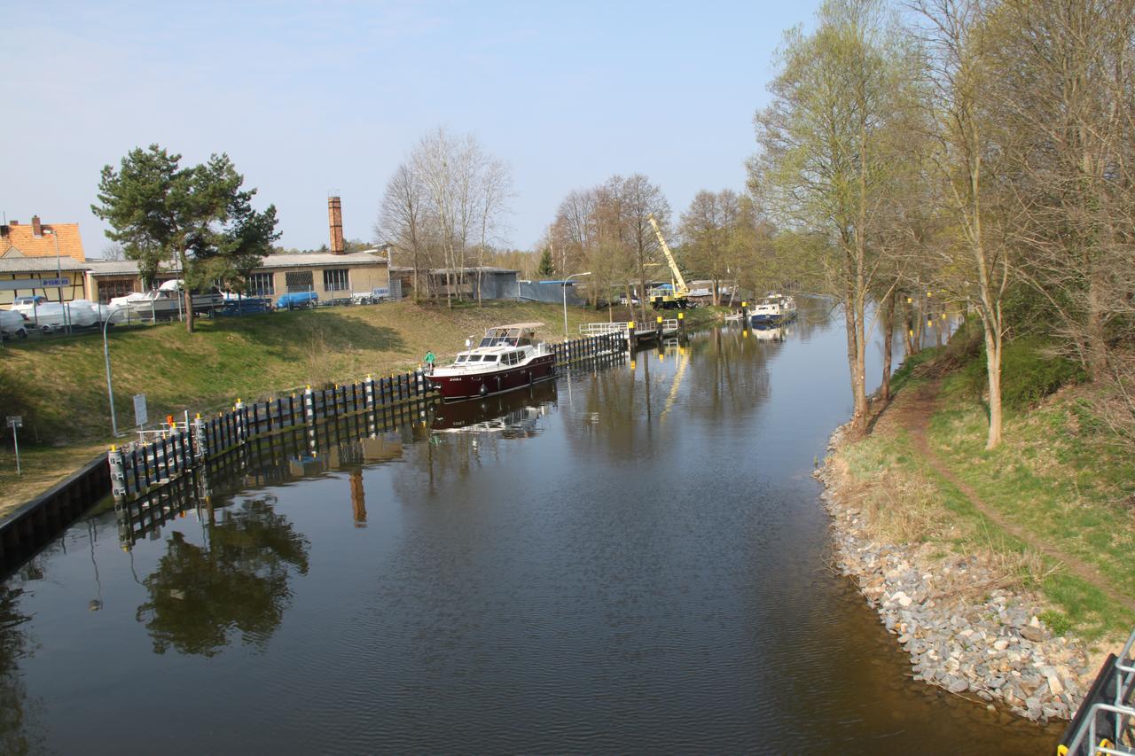 Hotel Zum Birkenhof Stechlin Kültér fotó